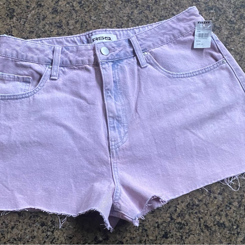 NWT , Women’s Tilly’s RSQ Denim Shorts  ( Pink ) size 31